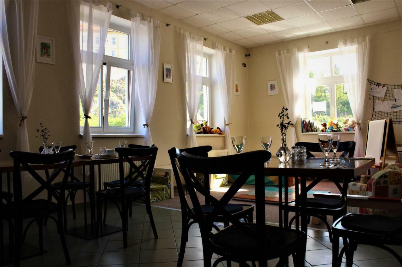 Penzion A Restaurace U Reky Ledeč nad Sázavou Екстериор снимка